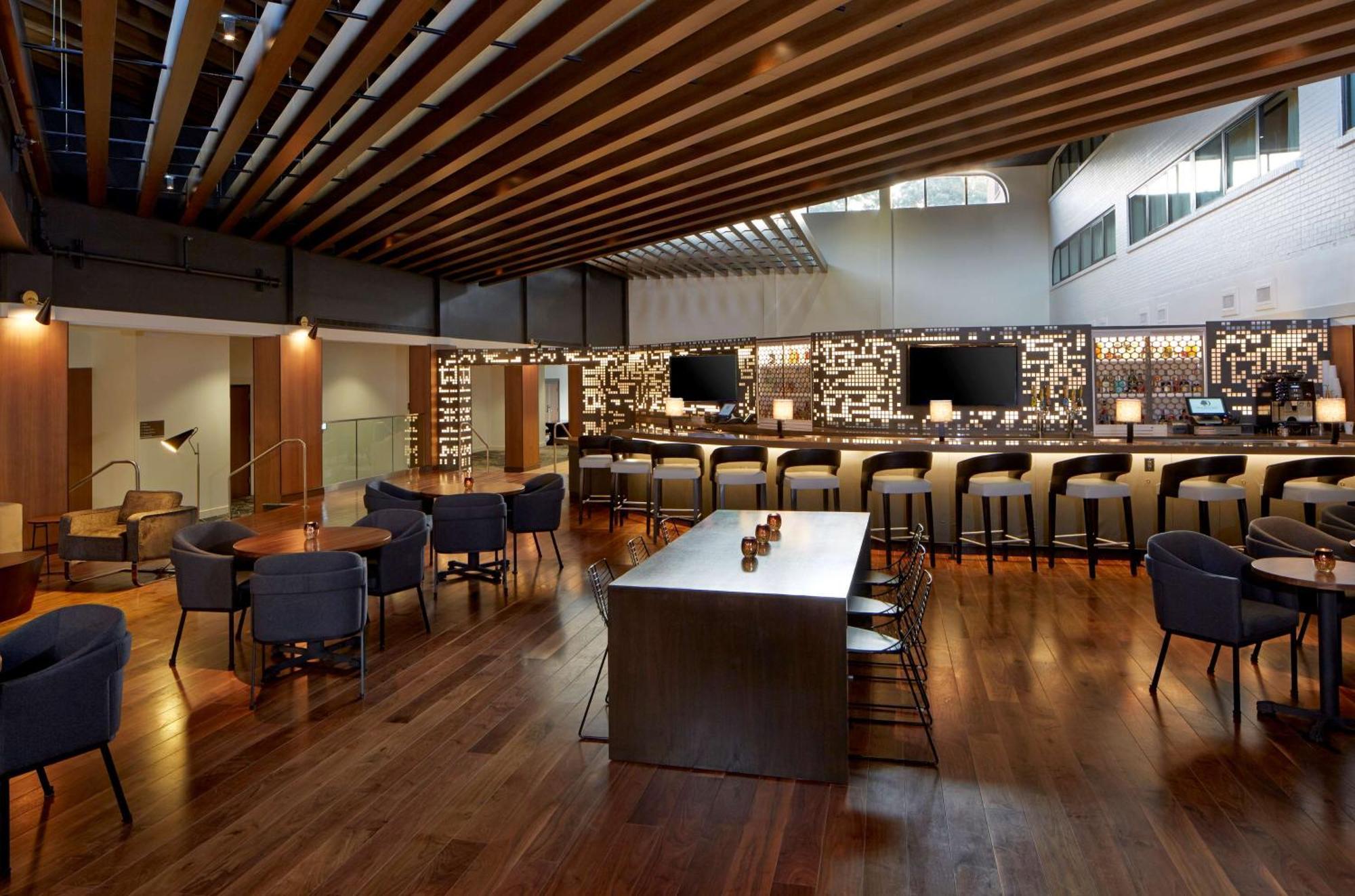 Doubletree By Hilton Atlanta Perimeter Dunwoody Exterior foto