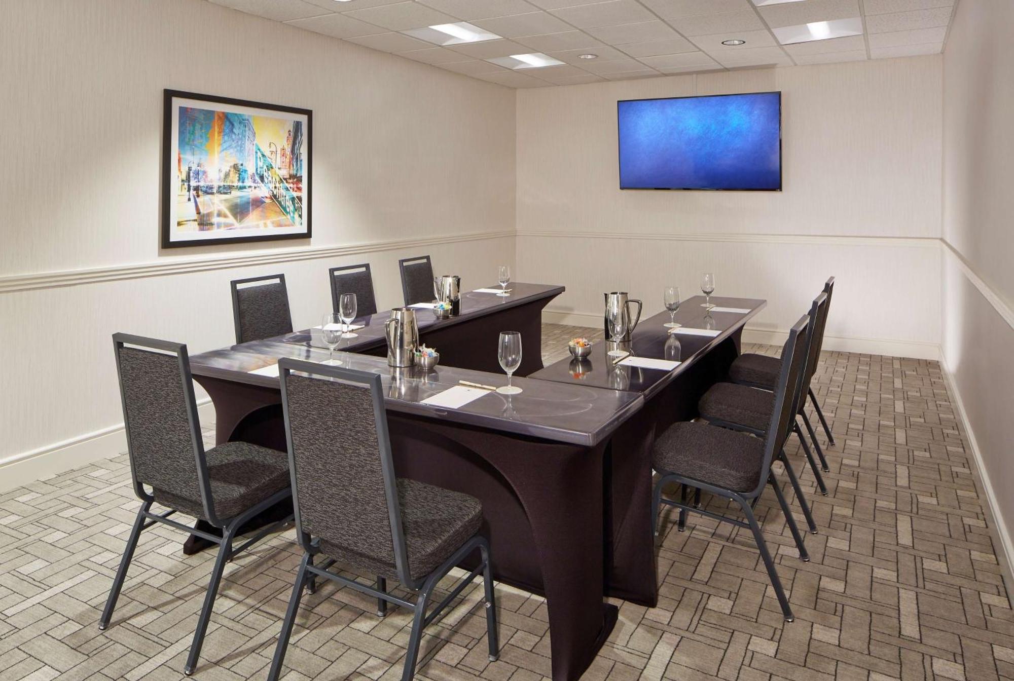 Doubletree By Hilton Atlanta Perimeter Dunwoody Exterior foto