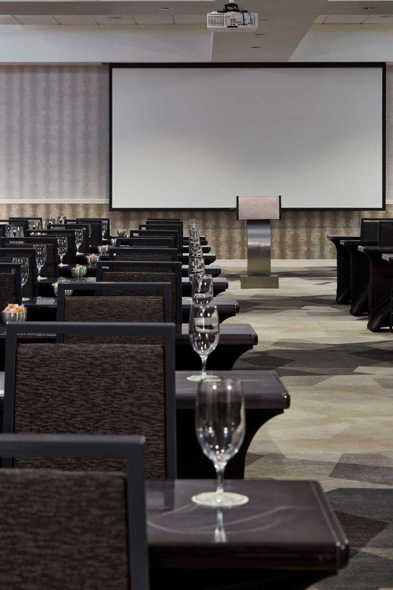 Doubletree By Hilton Atlanta Perimeter Dunwoody Exterior foto