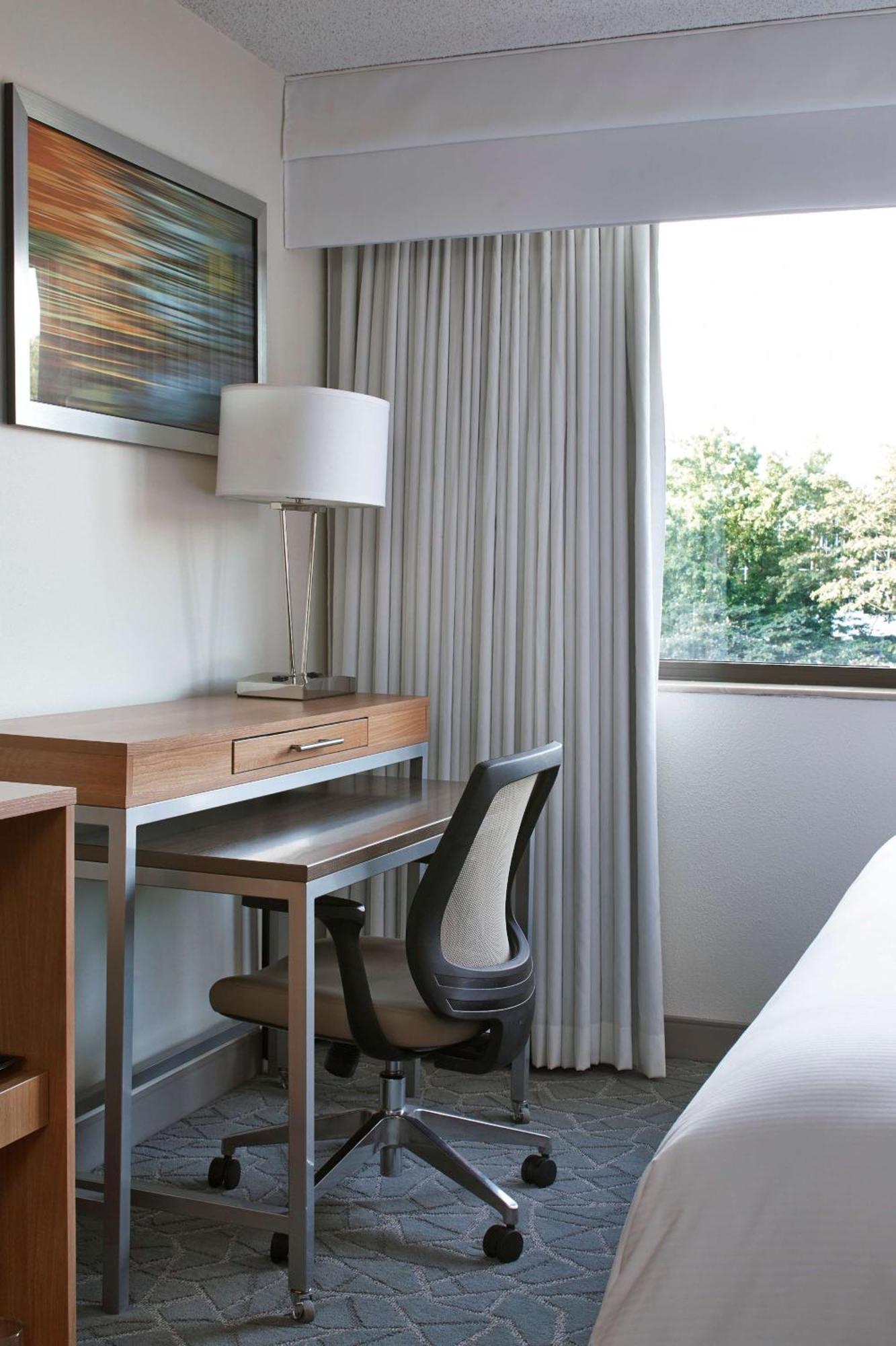 Doubletree By Hilton Atlanta Perimeter Dunwoody Exterior foto
