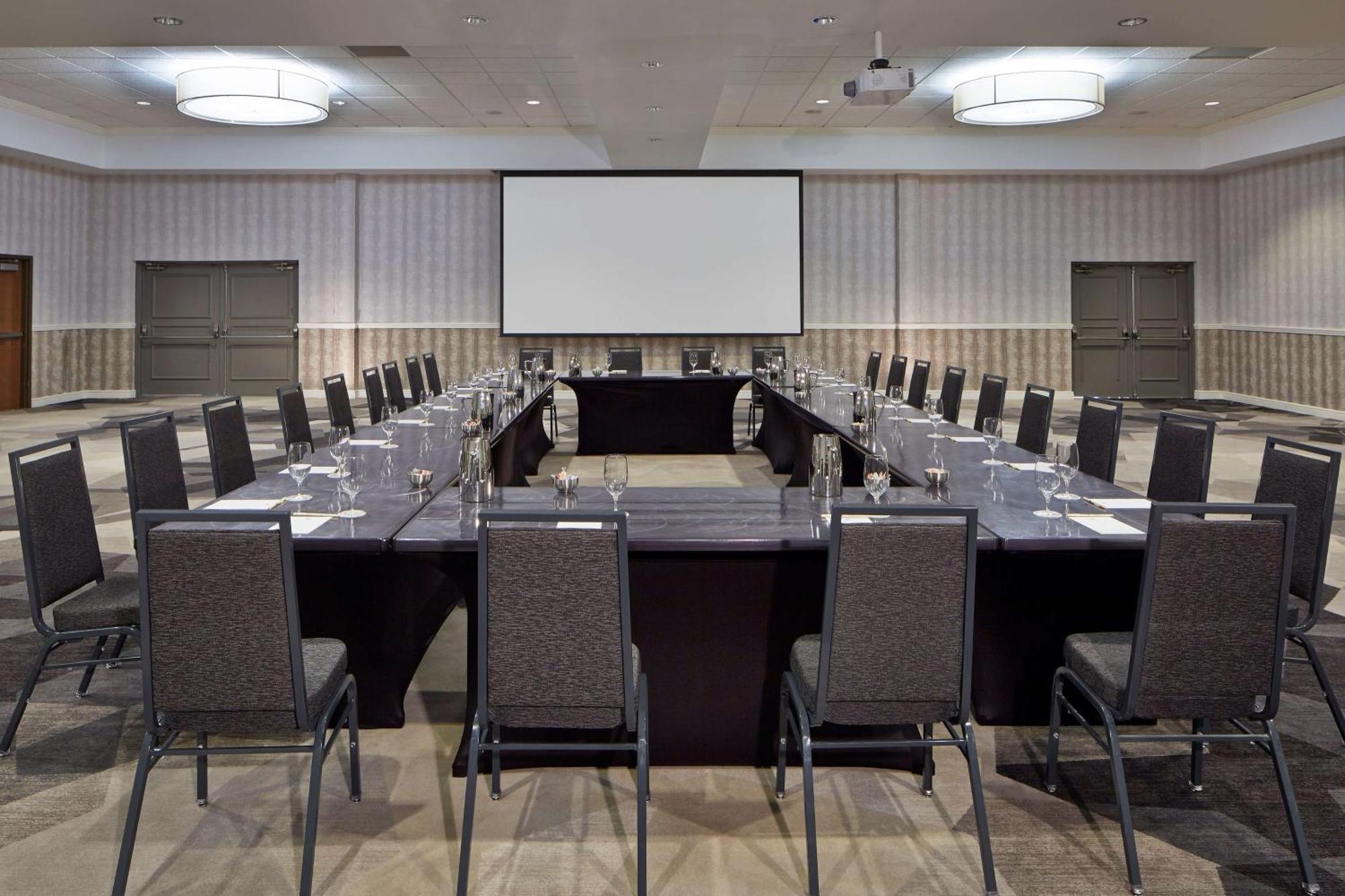 Doubletree By Hilton Atlanta Perimeter Dunwoody Exterior foto