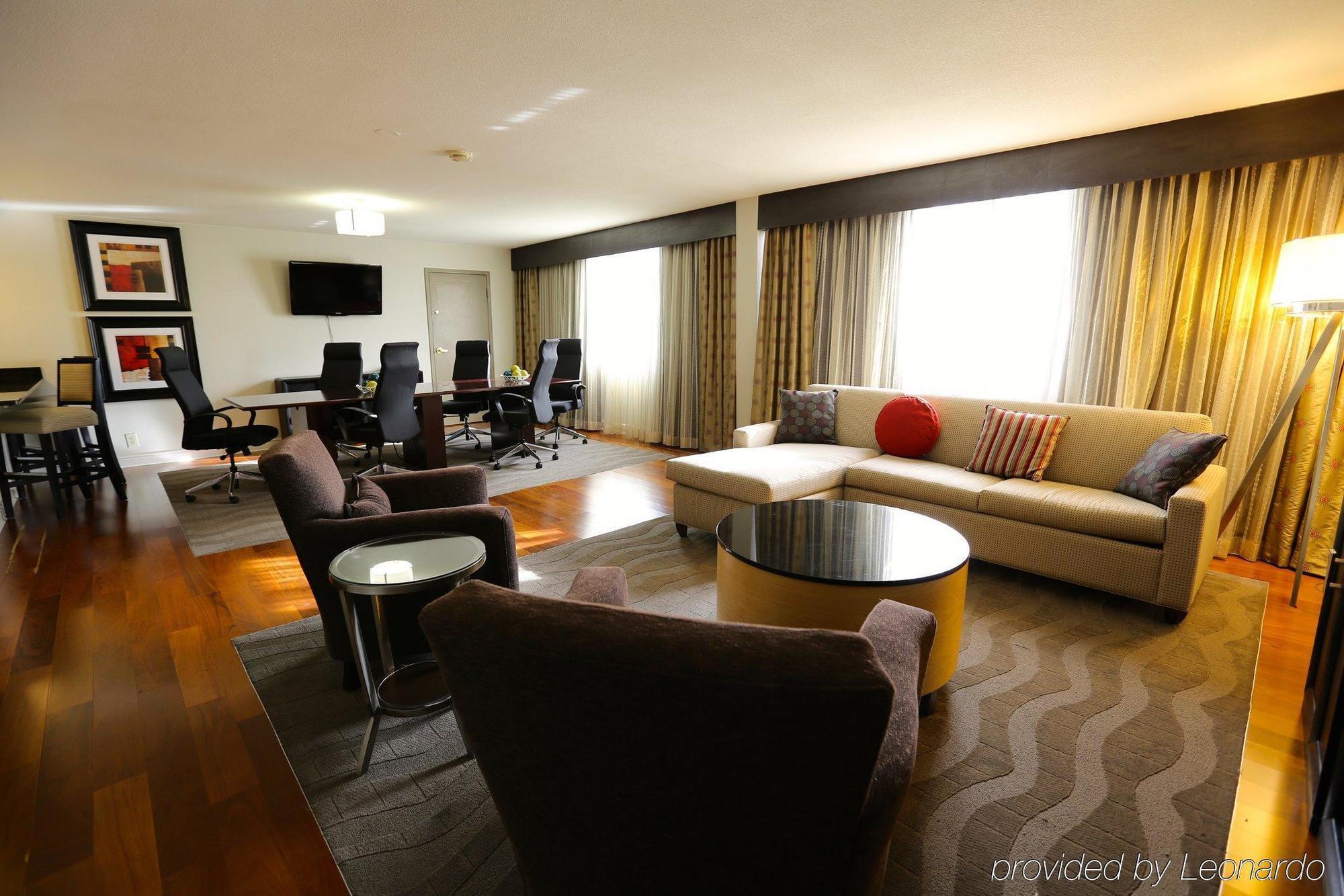 Doubletree By Hilton Atlanta Perimeter Dunwoody Exterior foto